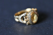 Load image into Gallery viewer, A Georgian 9 Carat Gold &amp; Foil-Back Citrine Signet Ring
